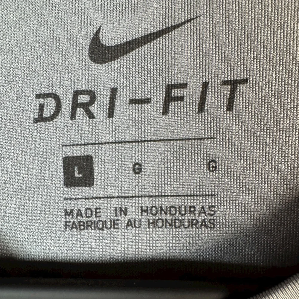 Nike Men's L Gray Dri-Fit Athletic Training T-Shirt Lightweight Moisture Wicking - Picture 3 of 9